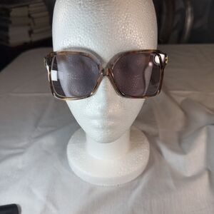 YVES SAINT LAURENT French‎ Ladies Vintage 1970's Sunglasses